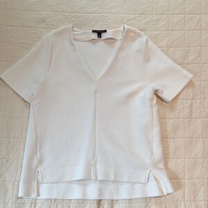 Banana Republic White V-Neck Short Sleeve Top